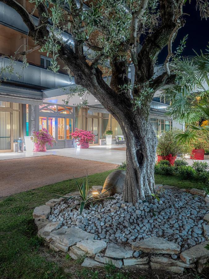 Hotel Terme Cristoforo Abano Terme Dış mekan fotoğraf