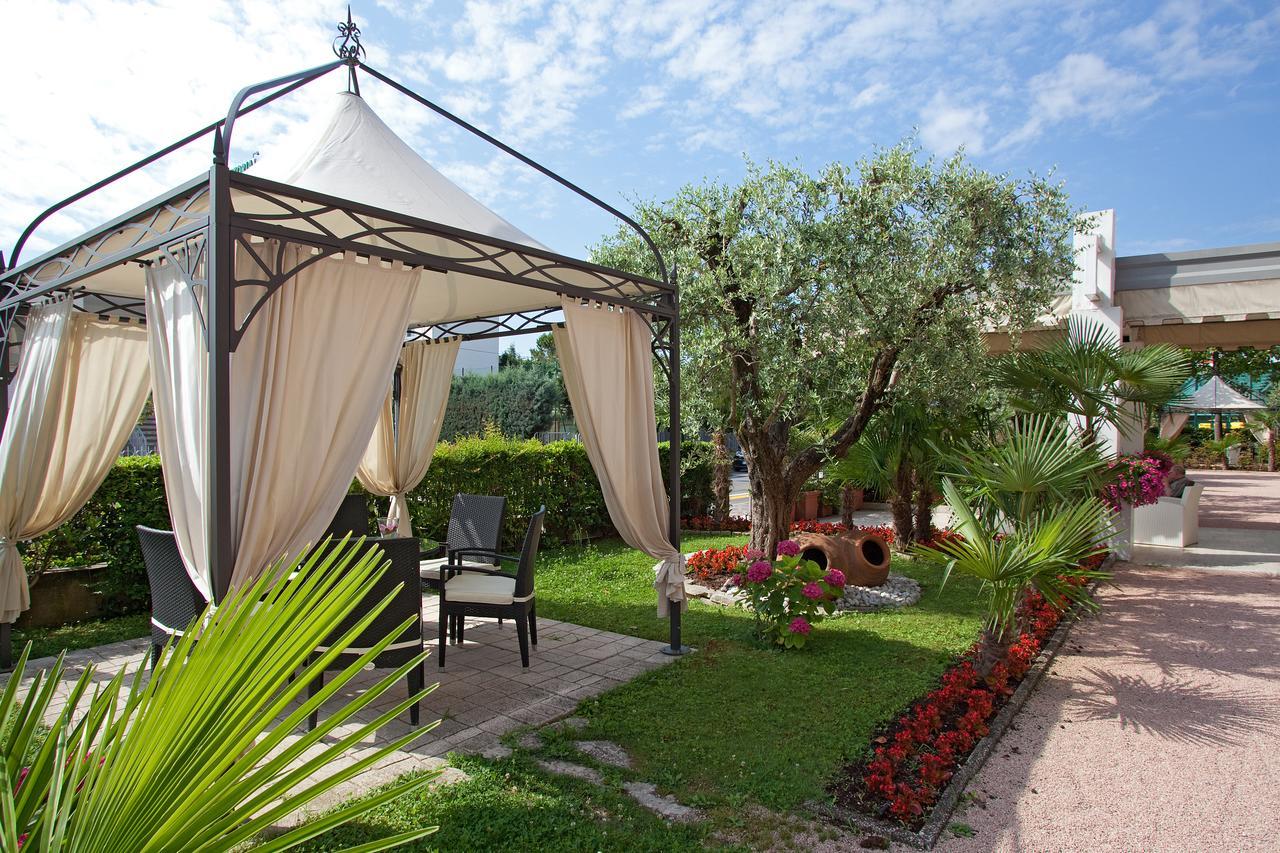 Hotel Terme Cristoforo Abano Terme Dış mekan fotoğraf